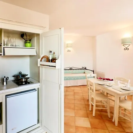 Residence Baia dei Mirti-2
